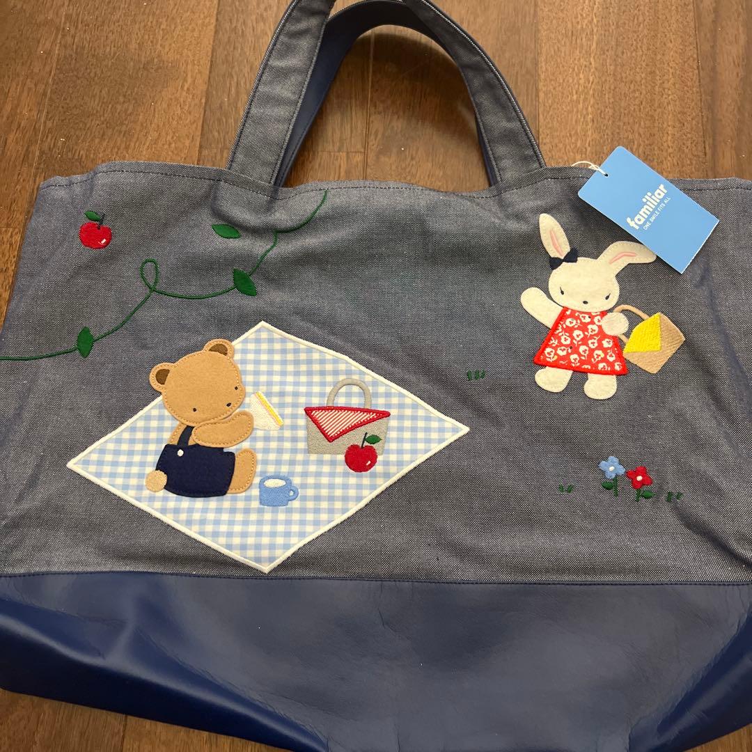 ウサギとクマの刺繍トートバッグ