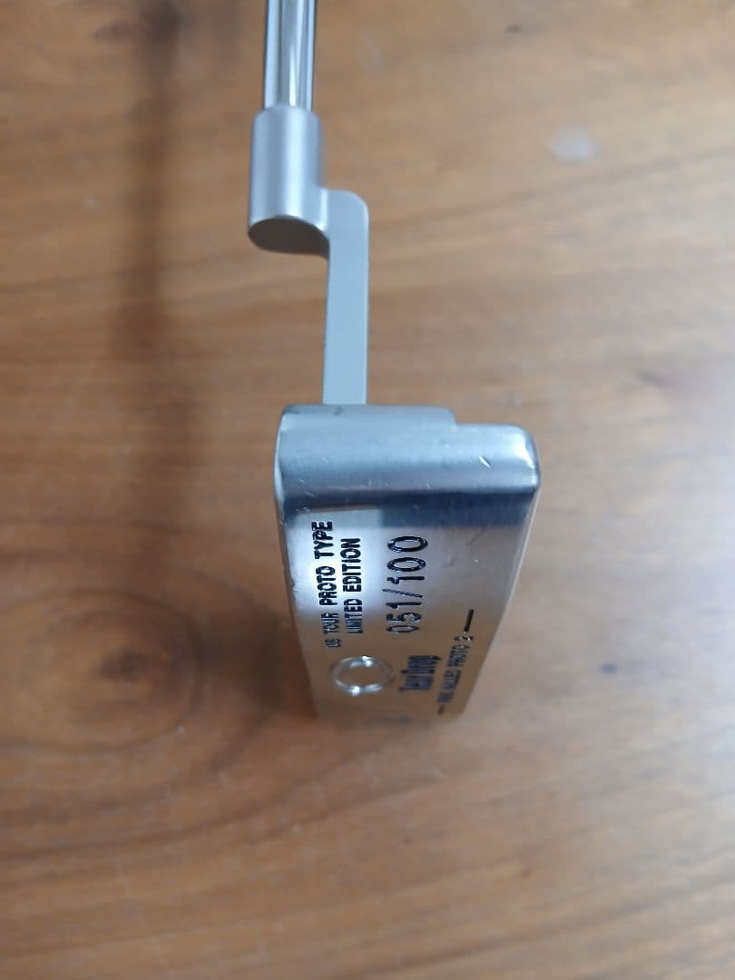 中 【希少・超美品】ピン型パター(限定プロトタイプ)