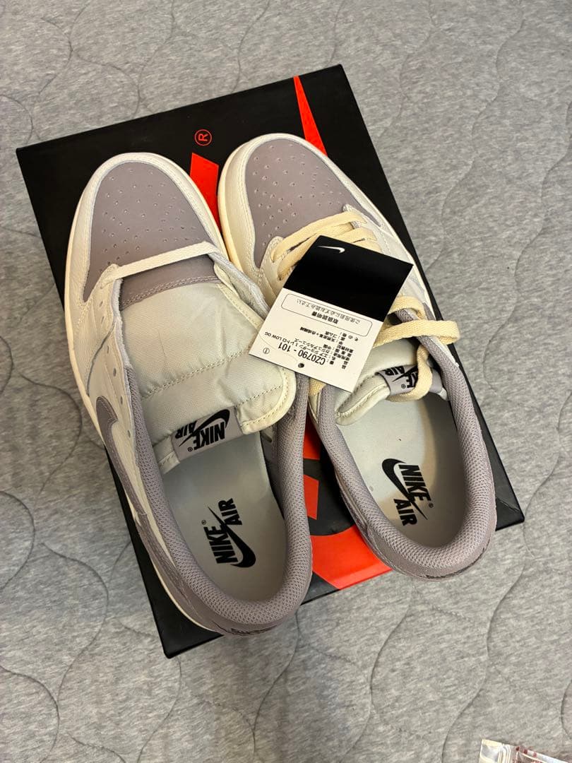 靴 Nike Air Jordan 1 Low OG Atmosphere Grey