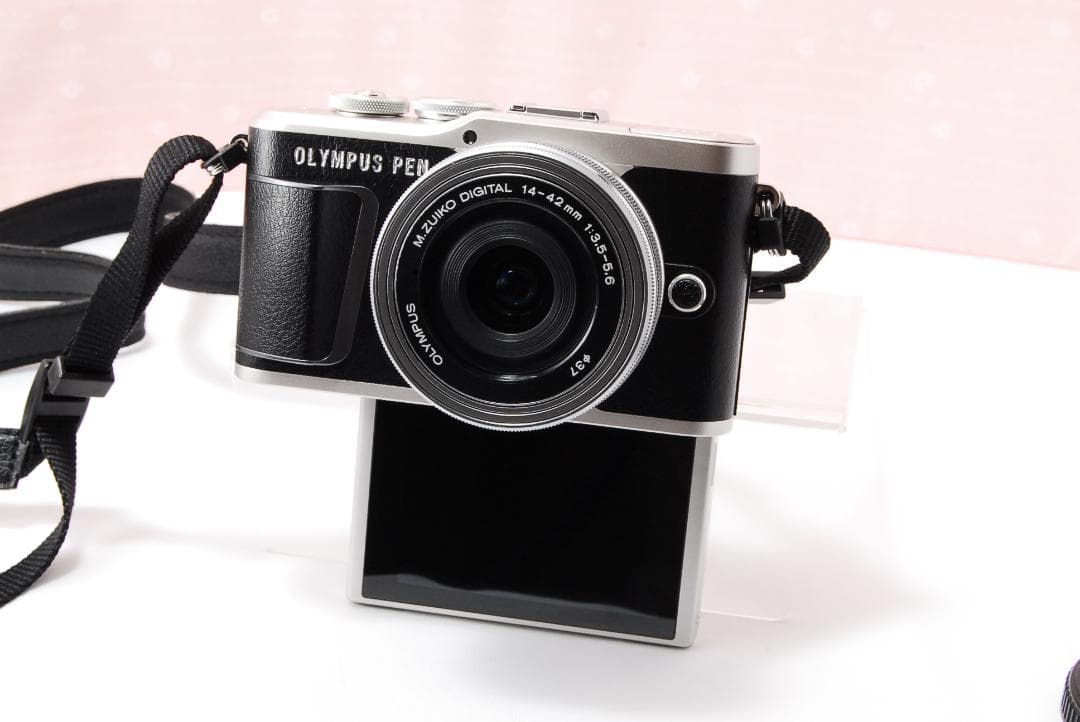 〓美品・シャッター数僅1200回〓オリンパス PEN E-PL9 ミラーレス