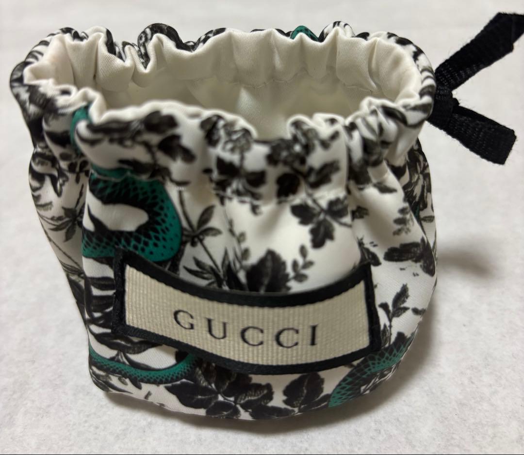 専用★GUCCI♬GGロゴインターロッキングピアス片耳用（1個）★used美品