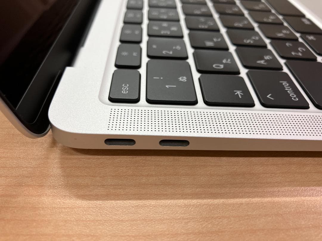 MacBook Air 2020 シルバー i5【美品・バッテリー良好】