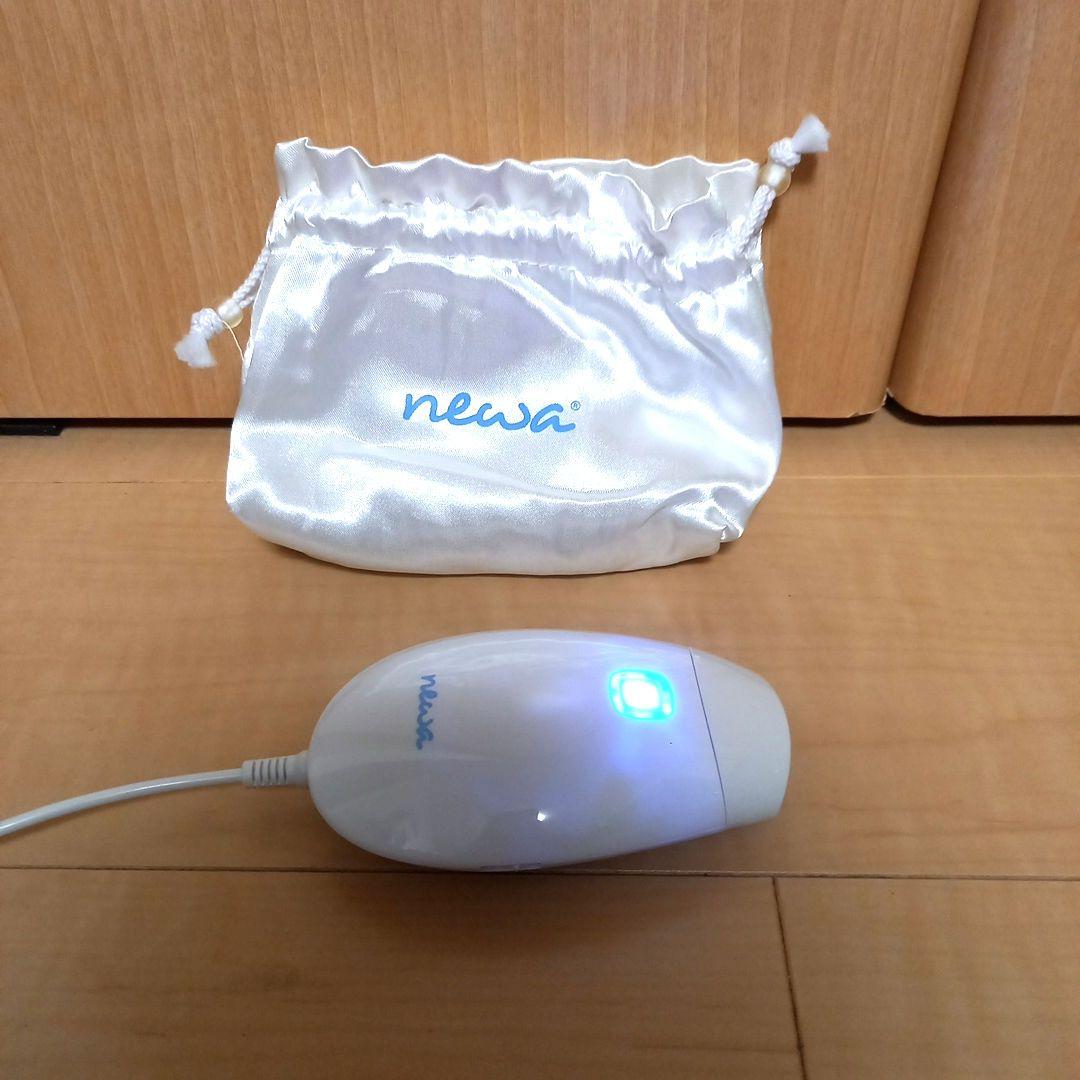 【美品】NEWA 　ニューア　リフト 美顔器＋ポーチ　3DEEP