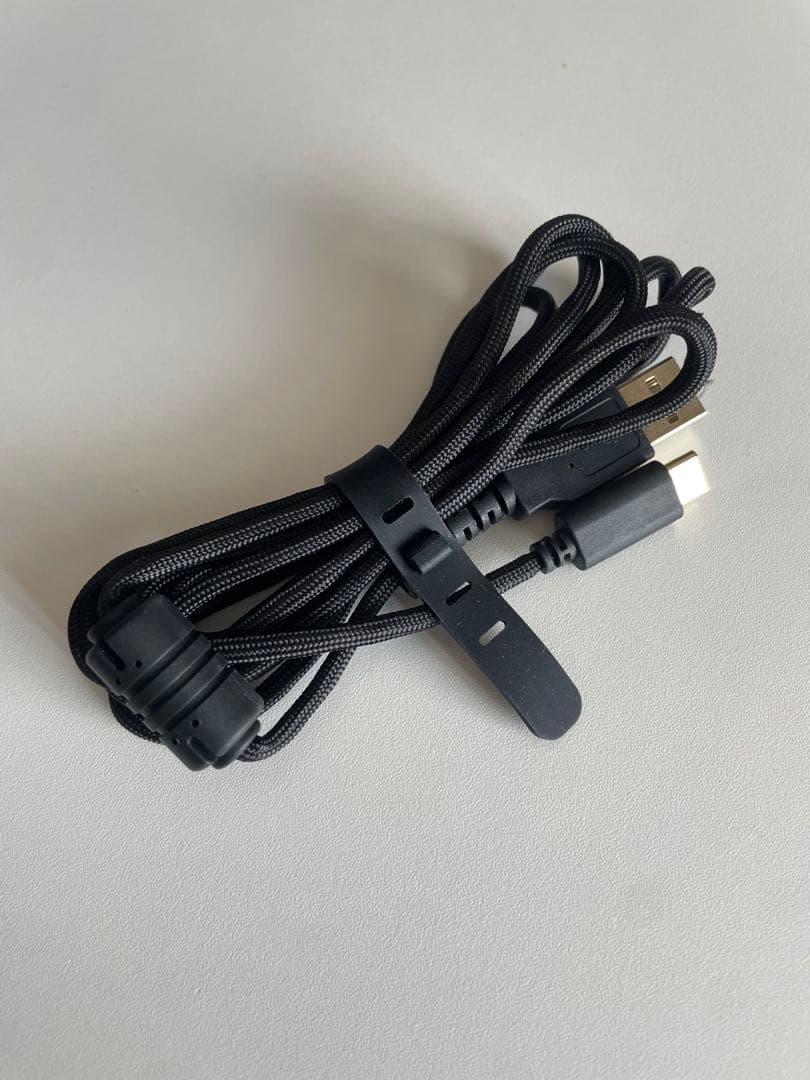 Arbiter Studio AKITSU MEDIUM ホワイト