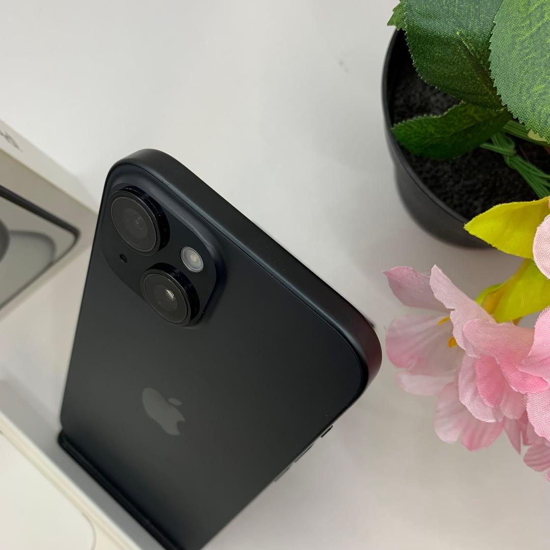 中古iPhone 15 128GB ブラック国内版SIMフリー