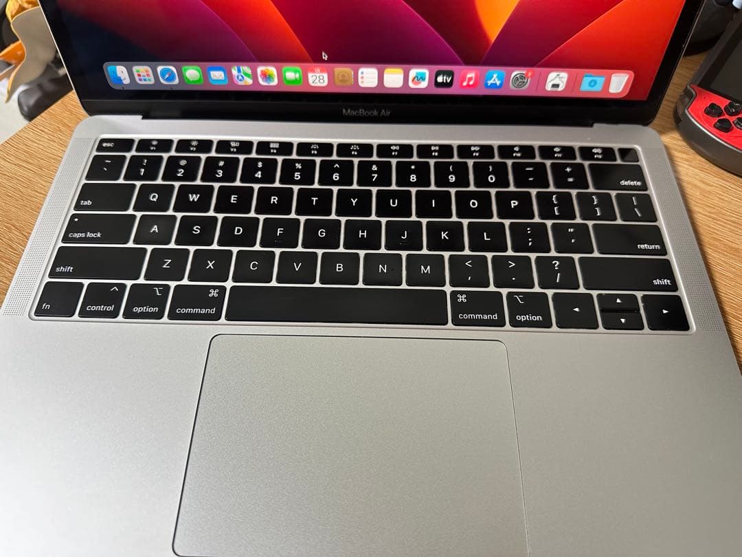 MacBook Air シルバー2019 8/256GB
