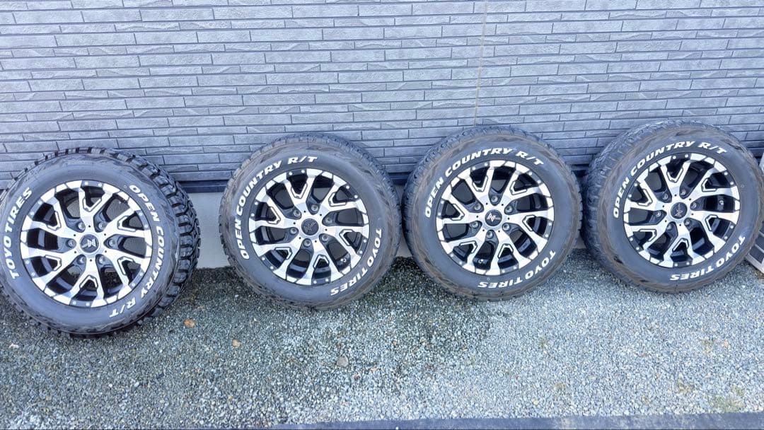Revo専用 TOYO OPEN COUNTRY R/T 16インチタイヤセット