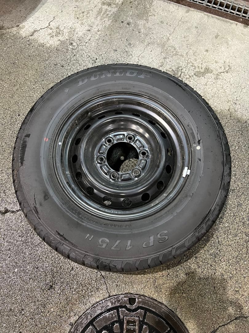 ハイエース純正ホイールタイヤセット