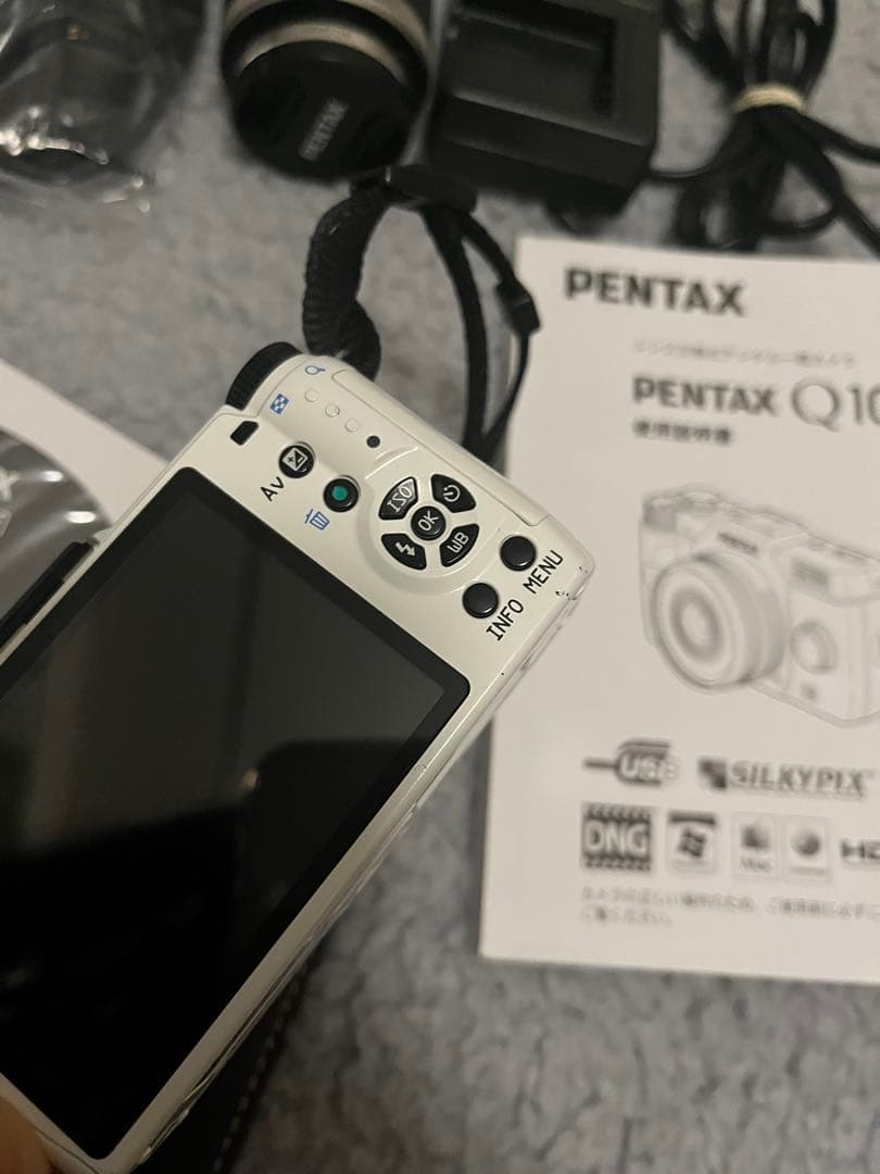 PENTAX Q10 ミラーレスカメラ レンズキット ホワイト