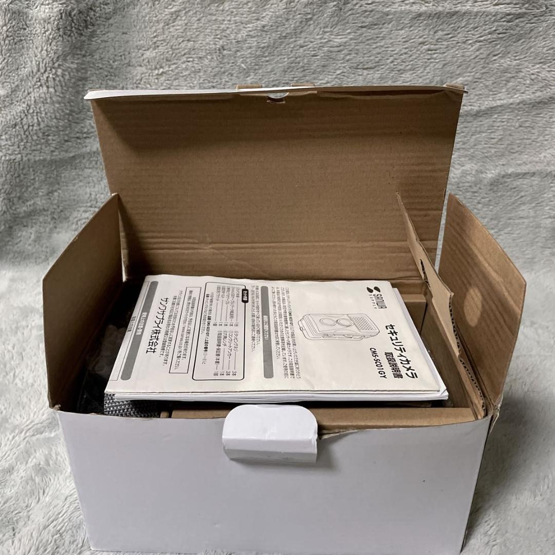 未使用 サンワサプライ 配線いらずの防犯カメラ CMS-SC01GY 工事不要