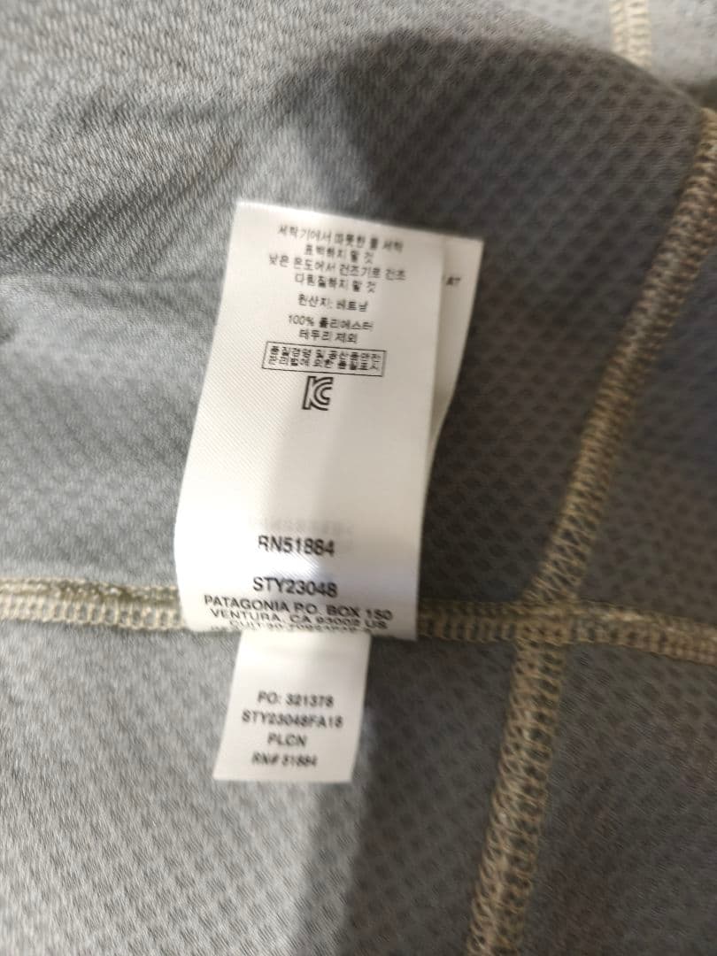 【patagonia】 フリースベスト Lサイズ ベージュ/カーキ　美品