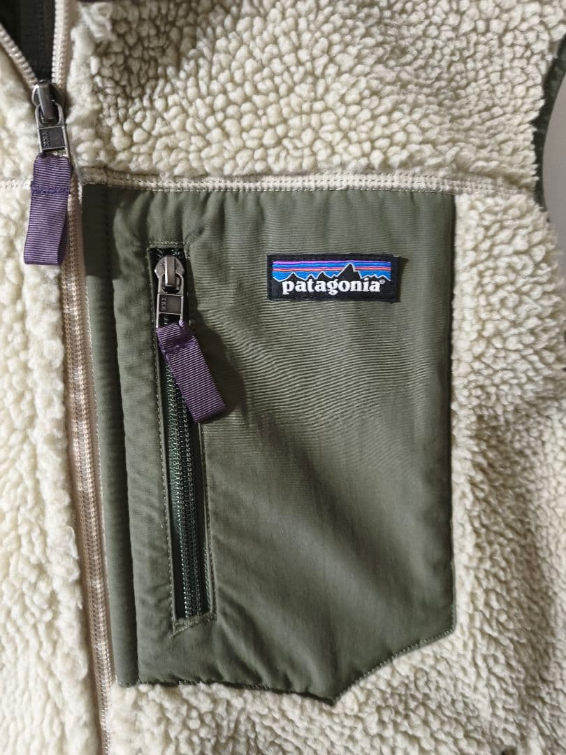 【patagonia】 フリースベスト Lサイズ ベージュ/カーキ　美品