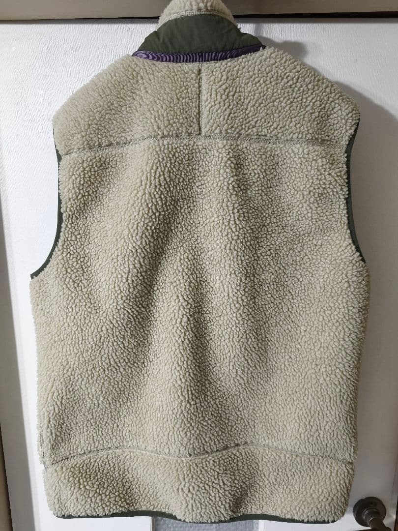 【patagonia】 フリースベスト Lサイズ ベージュ/カーキ　美品