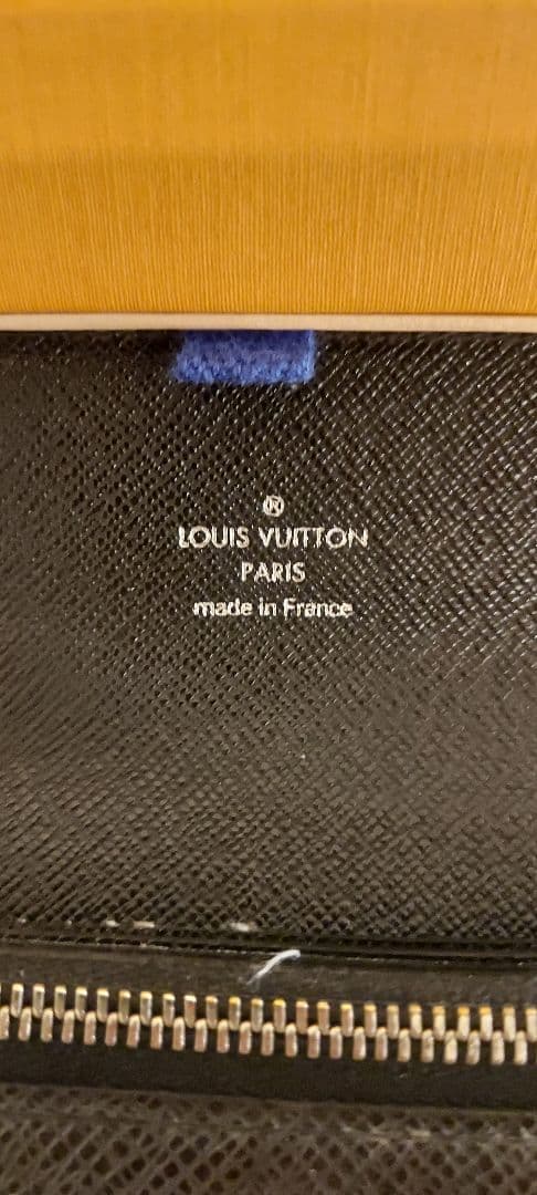 LOUIS VUITTON 長財布 チェーン付き　美品