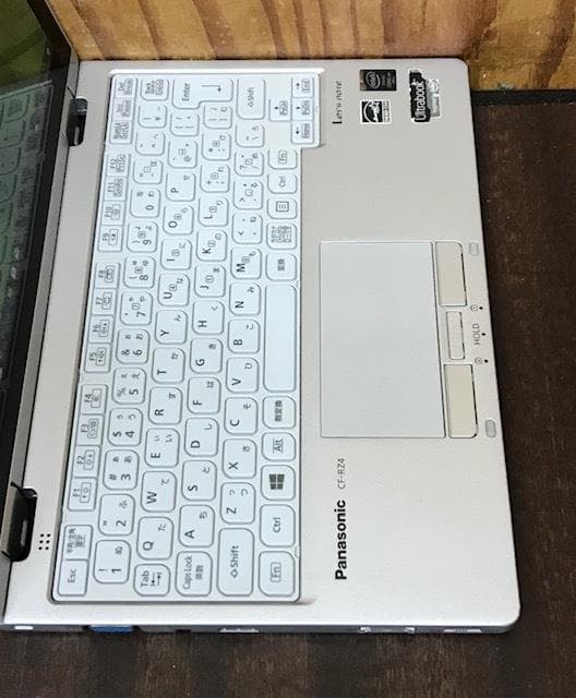 ★★超高速 Panasonic /Core 5Y71/4GB/SSD128GB