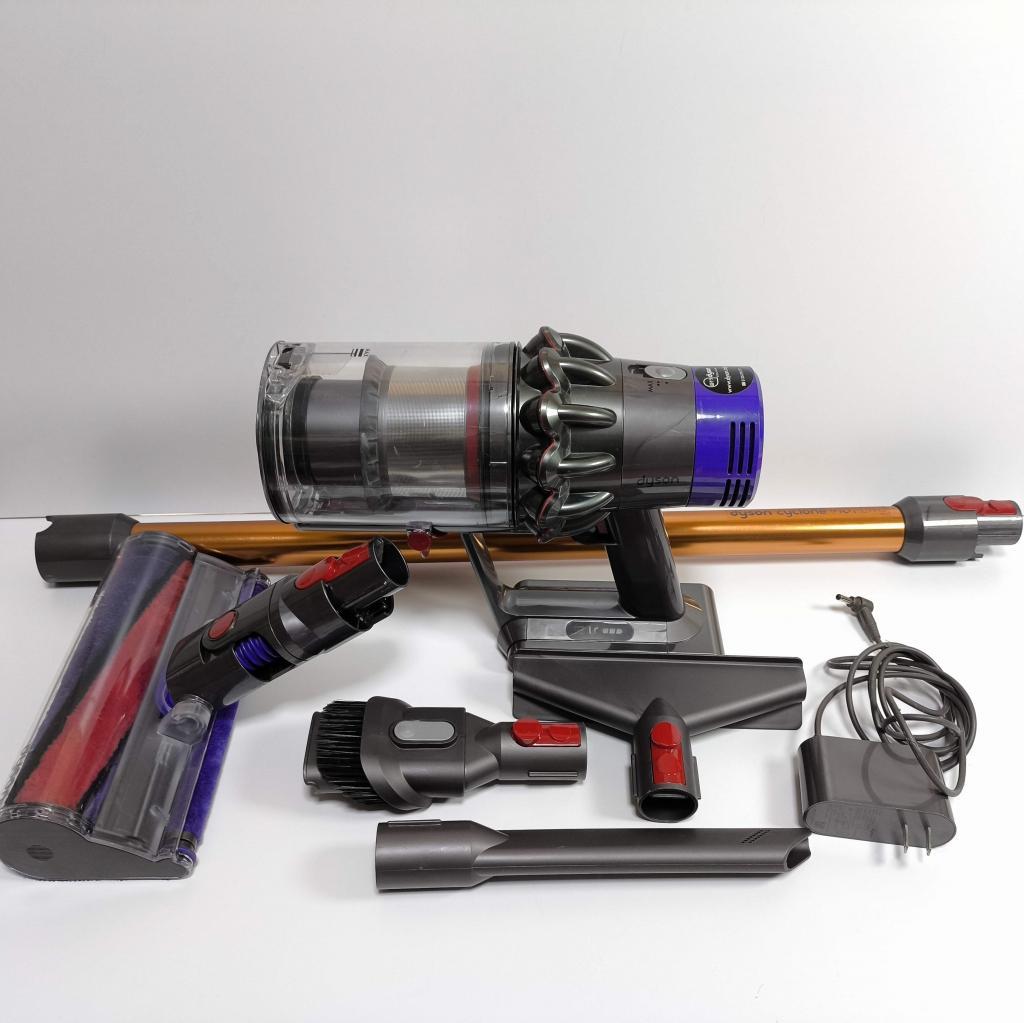 バッテリー良好　ダイソン SV12 サイクロン掃除機 本体と付属品 No21