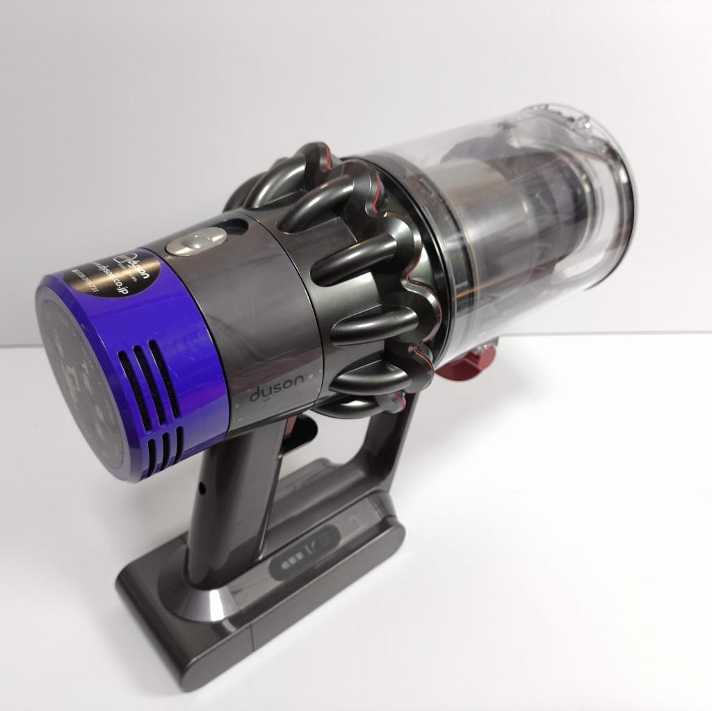 バッテリー良好　ダイソン SV12 サイクロン掃除機 本体と付属品 No21