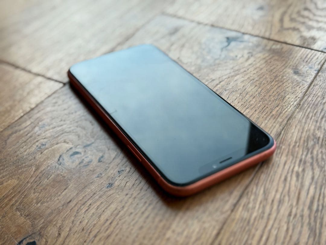 iPhone XR 64GB コーラル 本体