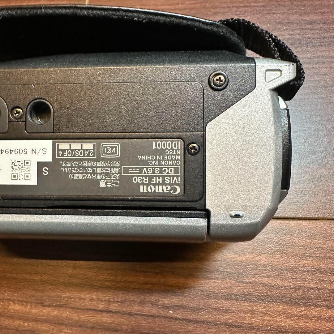Canon iVIS HF R30 ビデオカメラ 2046