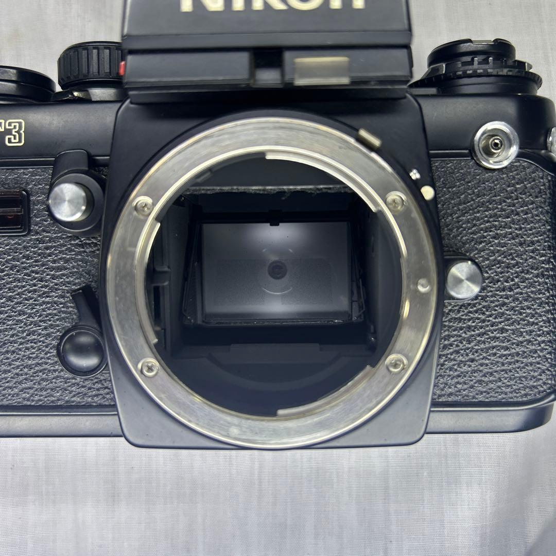 Nikon F3 豪華フルセット 液晶漏れなし・ケース　ストロボ付　ストラップ