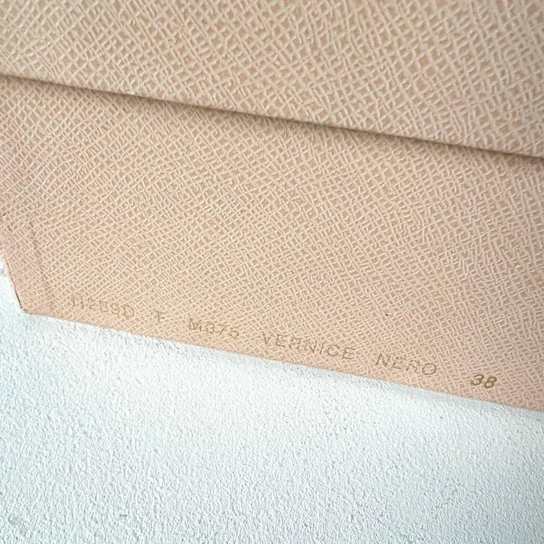 【美品】PRADA パンプス 黒38パテント プラダ