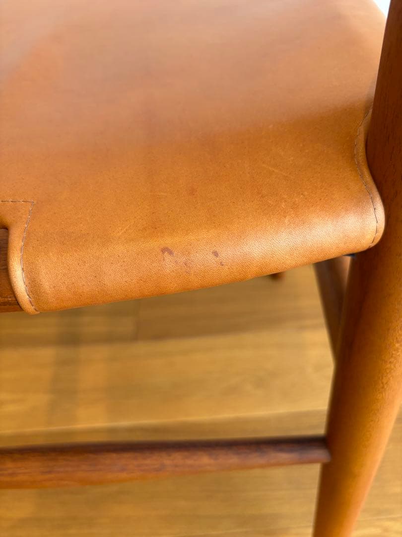 椅子 CH24 BIRTHDAY CHAIR 2022