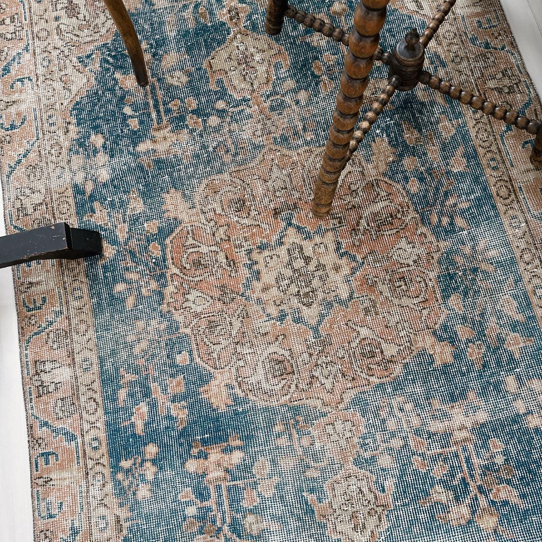 トルコ ヴィンテージラグ A119 レア ネイビー アプリコット ベージュ