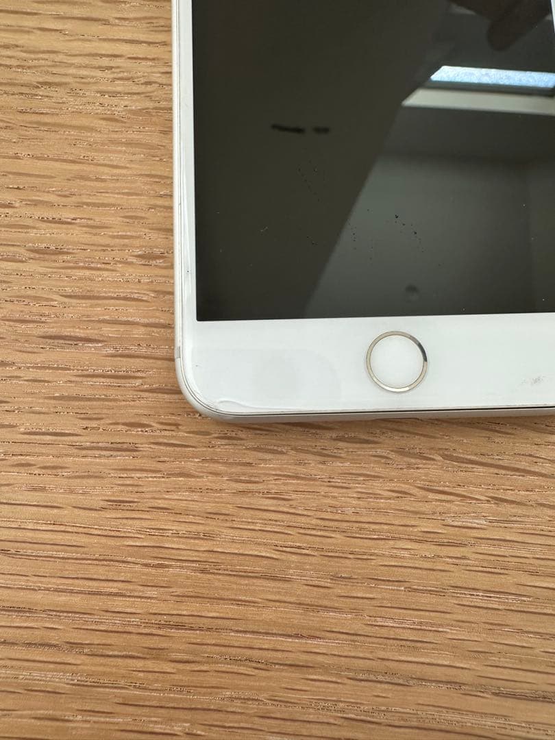 【訳あり】iPhone 8 Plus 64GB SIMフリー