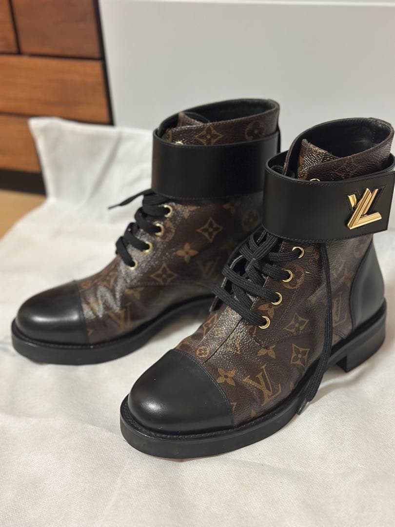 Louis Vuitton ダークブラウン ブラック ブーツ