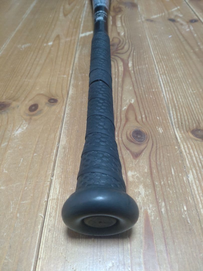 中学硬式用 イーストン BLACK MAGIC 82cm 760g