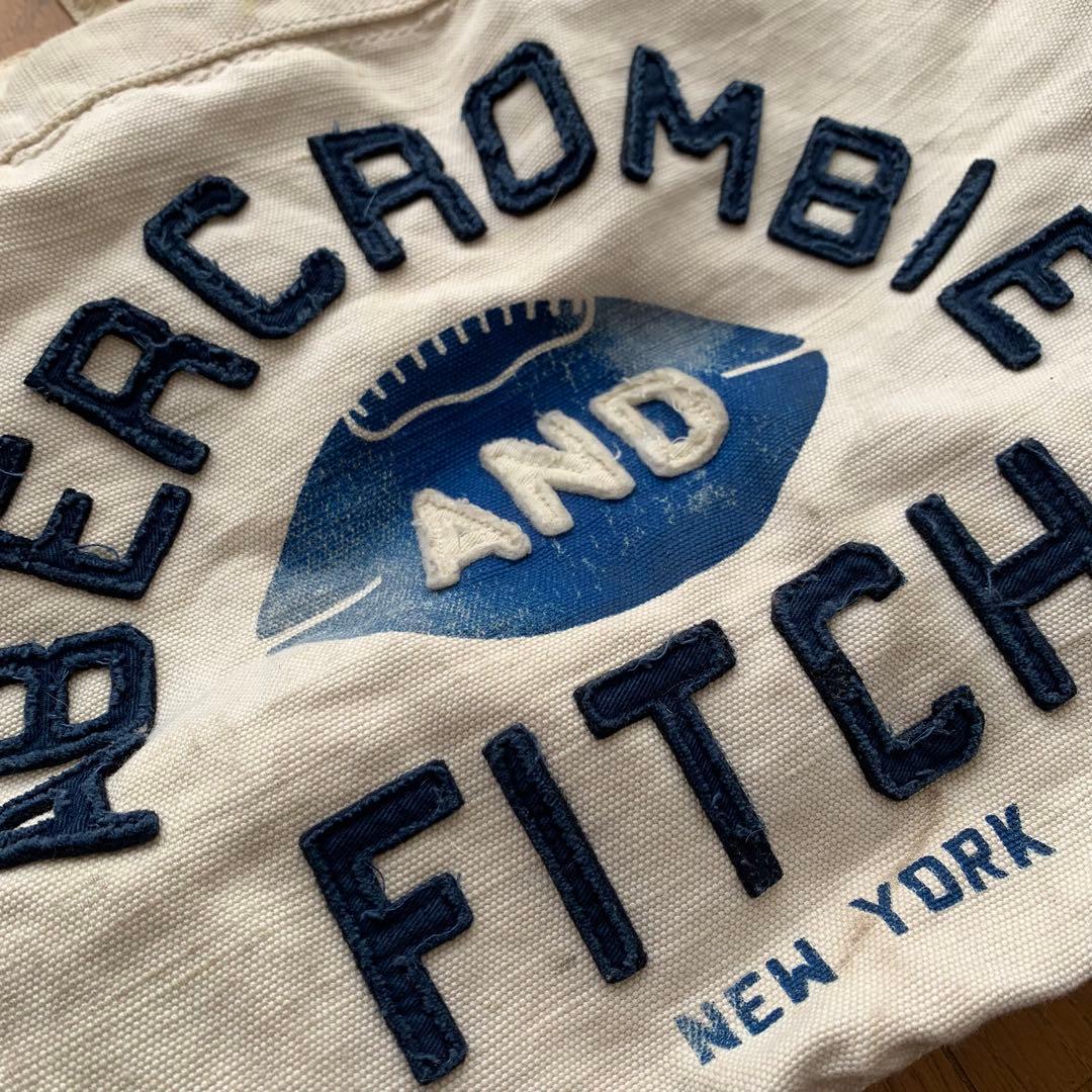 Abercrombie & Fitch ニュースペーパーバッグ