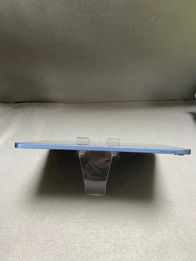 美品中古 iPad 第10世代 64GB WiFi版 ブルー色