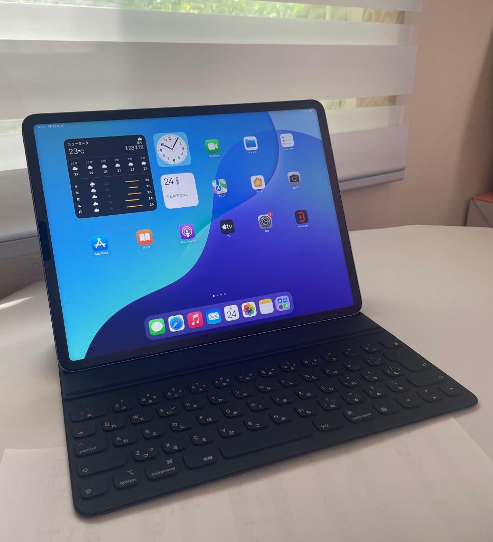 4点 iPad Pro 12.9 第6世代＋純正キーボード＋純正ペン＋カバー