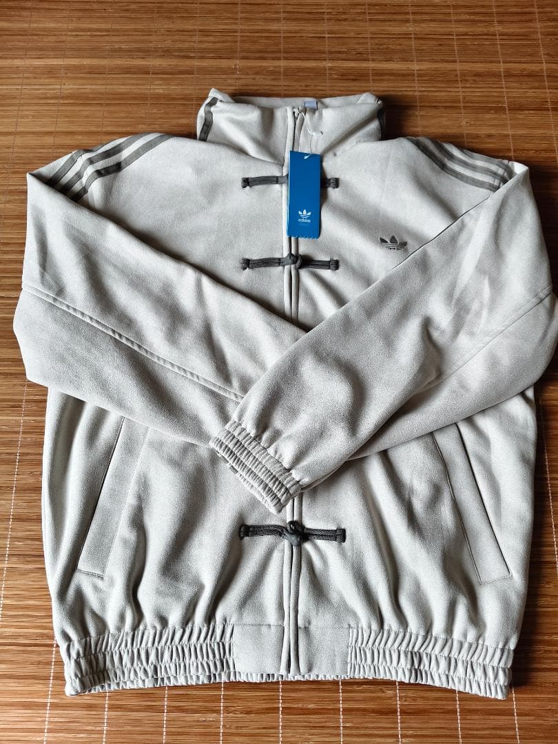 新品 アディダス 中国限定 蛇年トラックジャケット ホワイト サイズ S