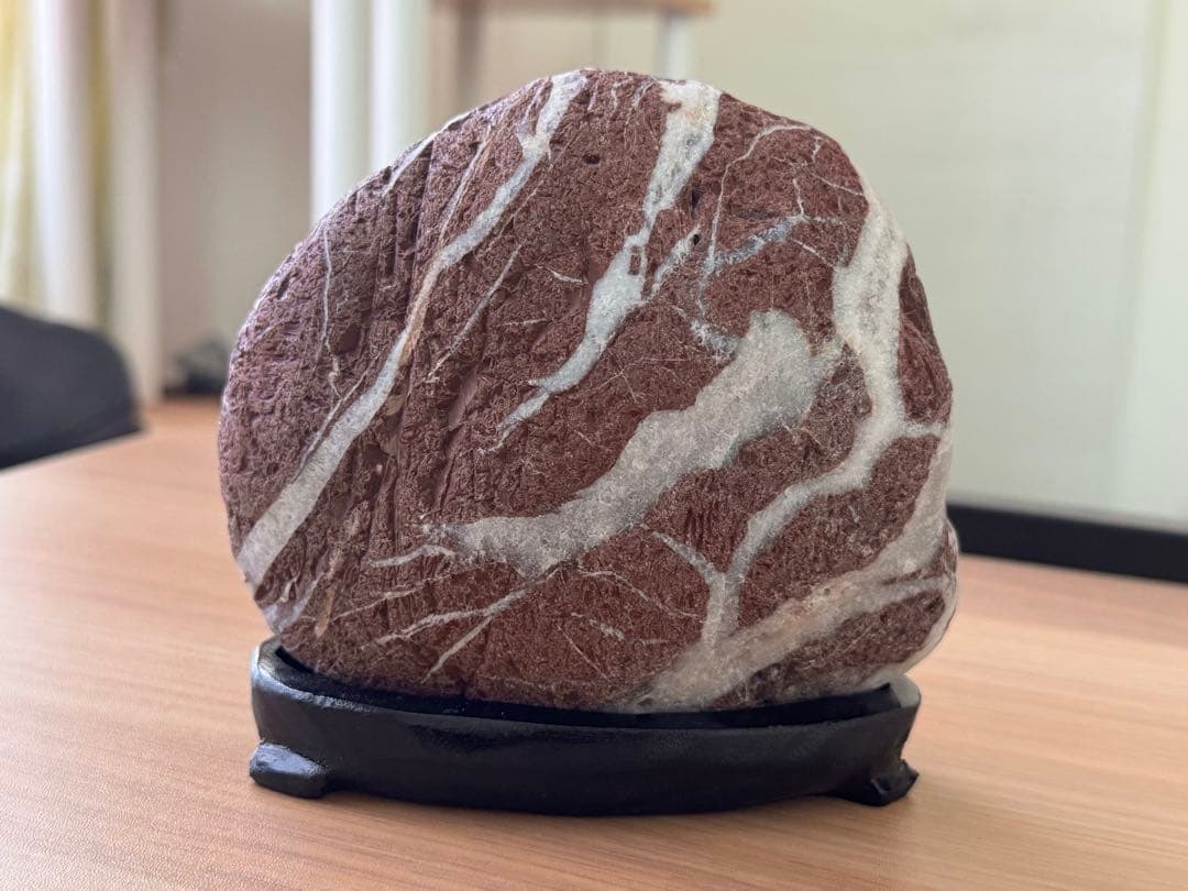 土岐石 雷光石 鑑賞石 天然石 水石 赤褐色と白の模様