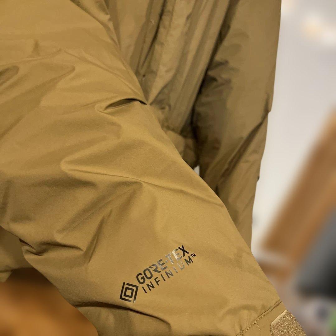 ジャケット・アウター DAIWA PIER39 EXPEDITION DOWN JACKET M