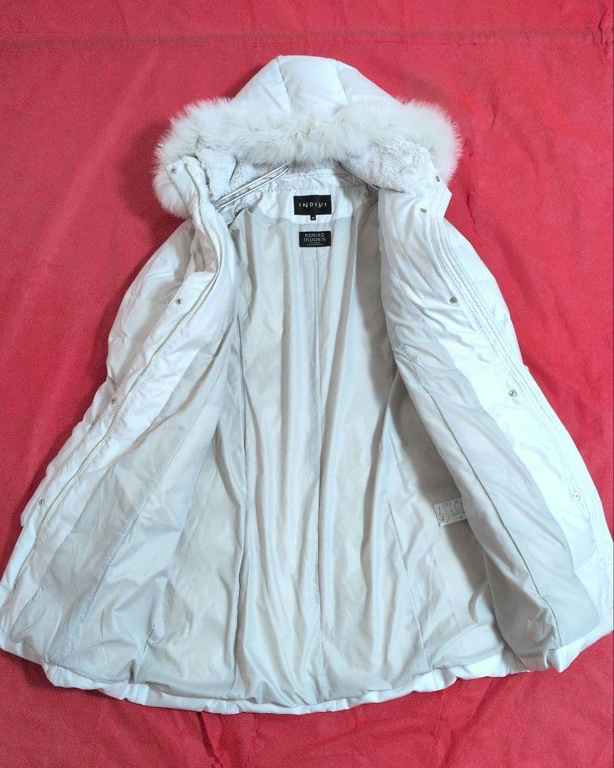 【未使用級】INDIVI ダウンコート ☆ホワイトフォックスファー☆／40