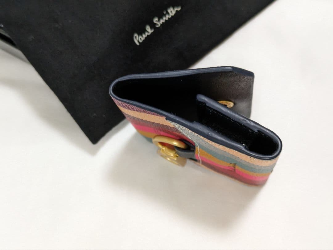 在庫処分【新品SALE】ポールスミスPaul Smith イヤホンケースレインボ