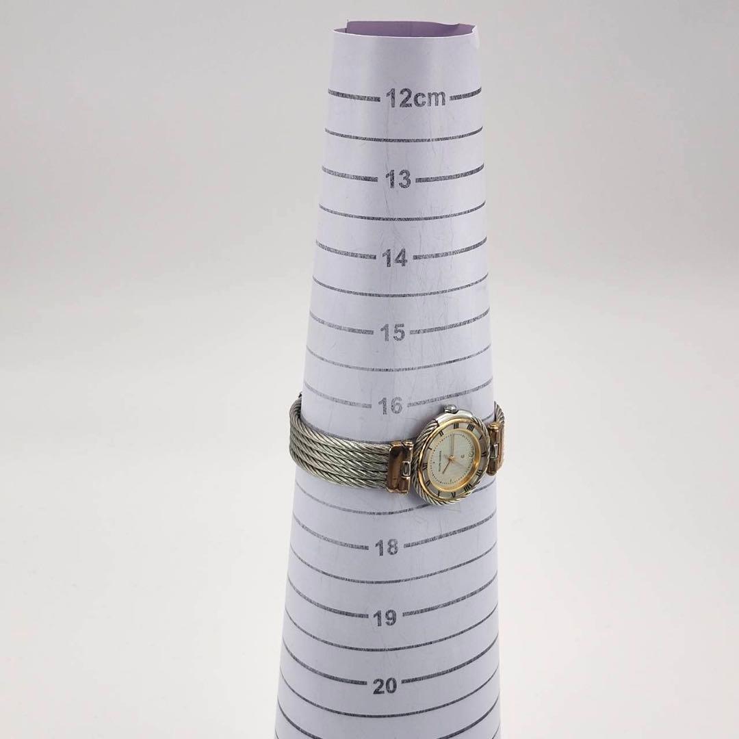 シャリオール ケルティック　ゴールド　ホワイト文字盤　腕時計　ローマン　ワイヤー