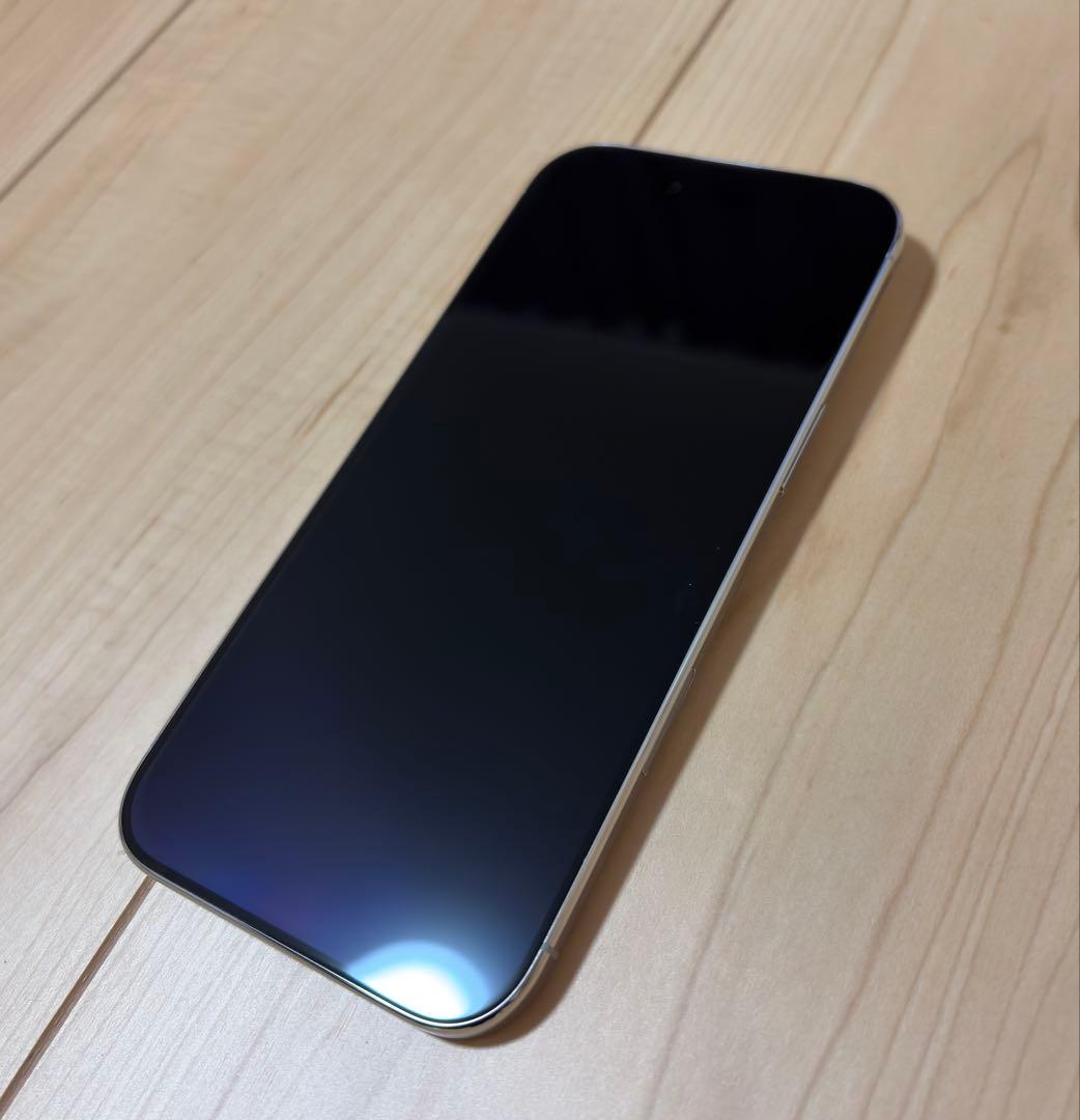 【ほぼ新品】iPhone Air 256GB クラウドホワイト【オマケつき】