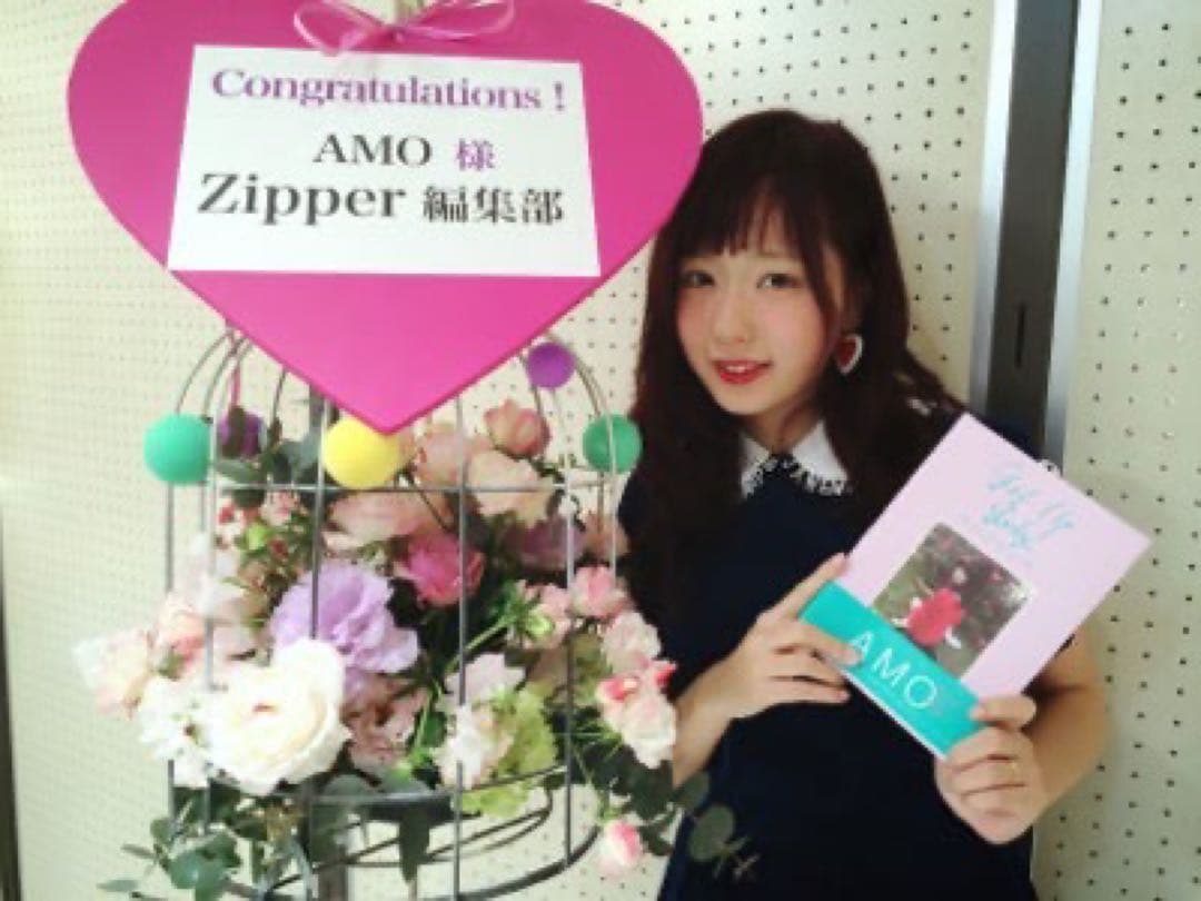 AMOちゃん、きゃりーさん着用jane marpleドレス
