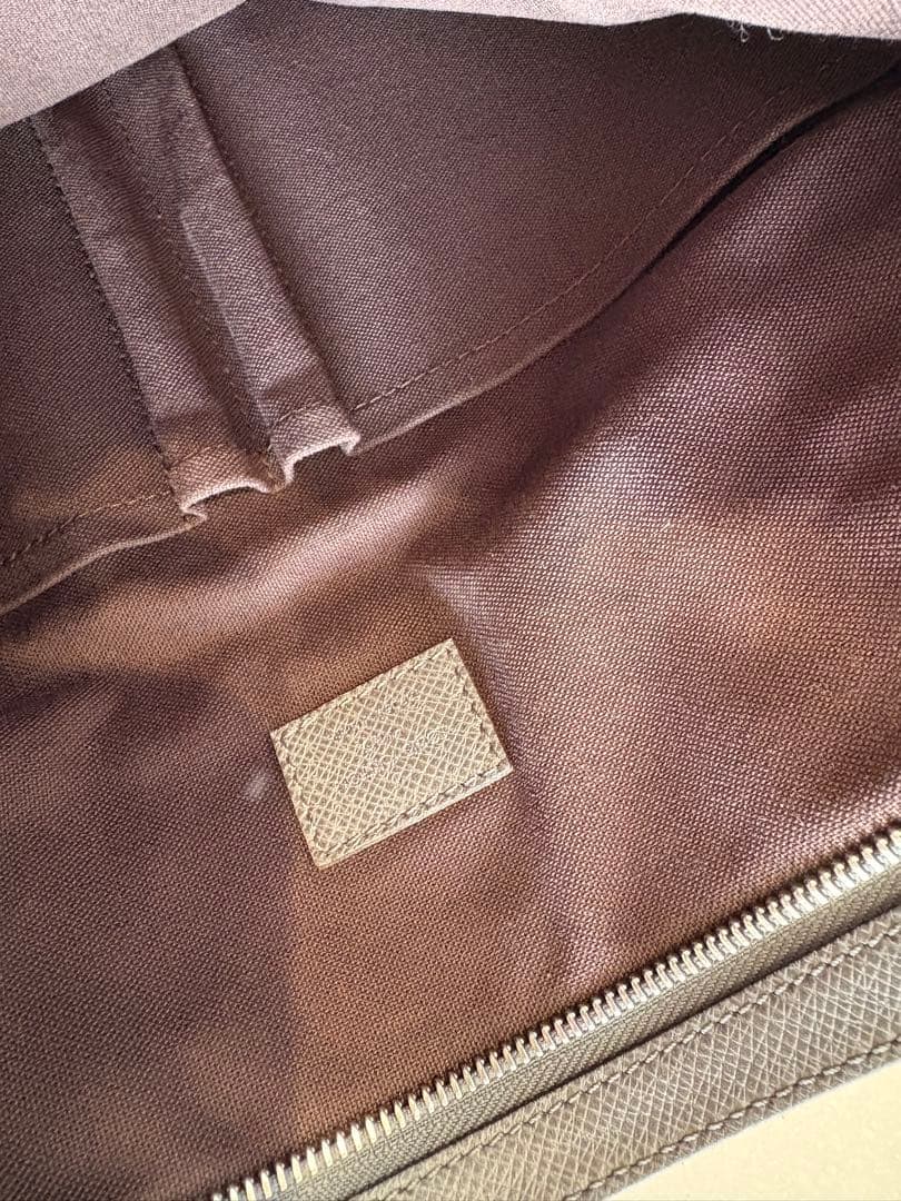 LOUIS VUITTON グレー メッセンジャーバッグ