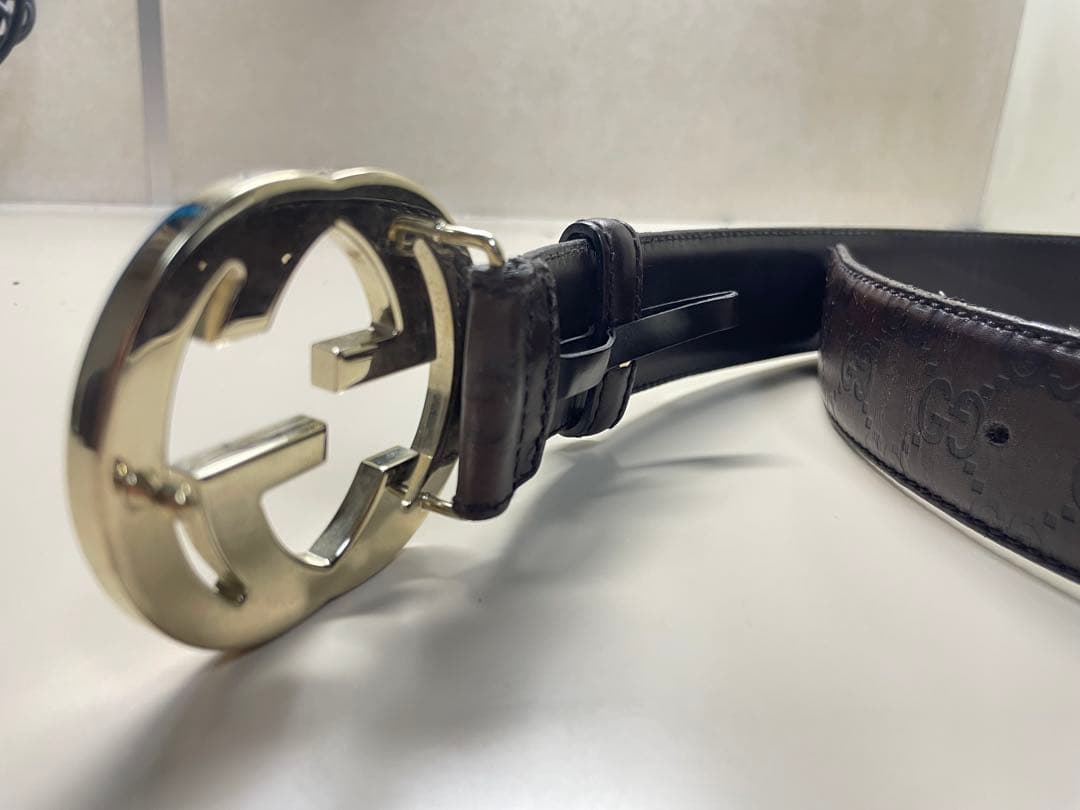 GUCCI グッチ GG インターロッキングG シグネチャー バックル　ゴールド