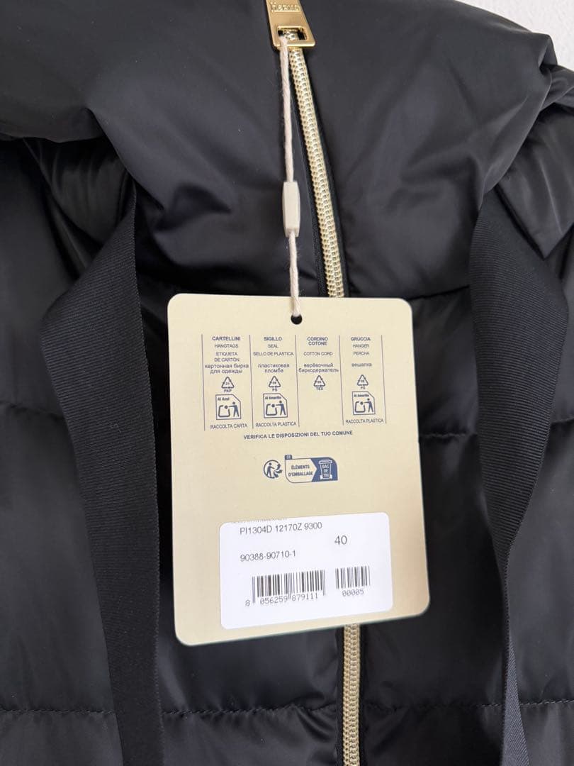 HERNO ヘルノ A-SHAPE SATIN/ダウンコート　ジャケット40