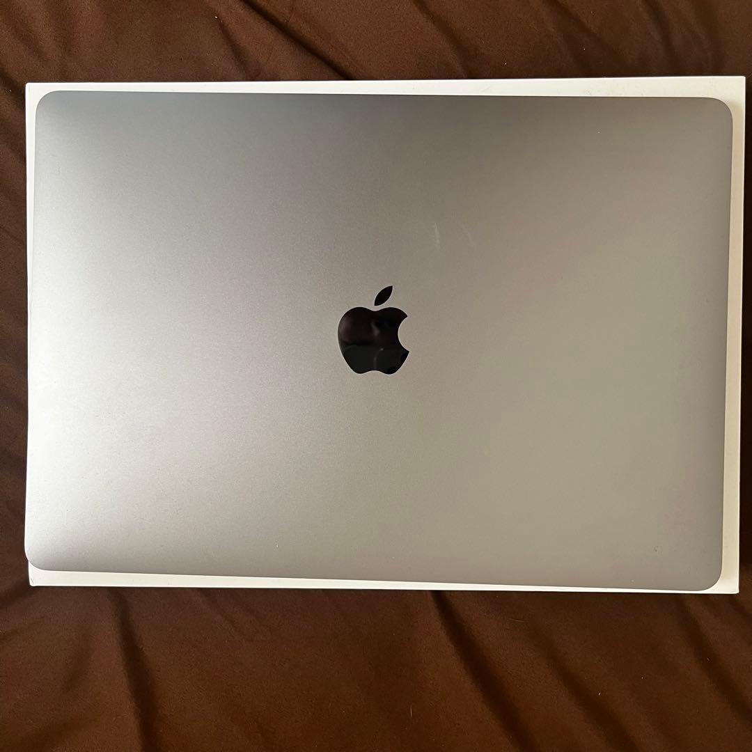 MacBookAir スペースグレイ　M1チップ搭載