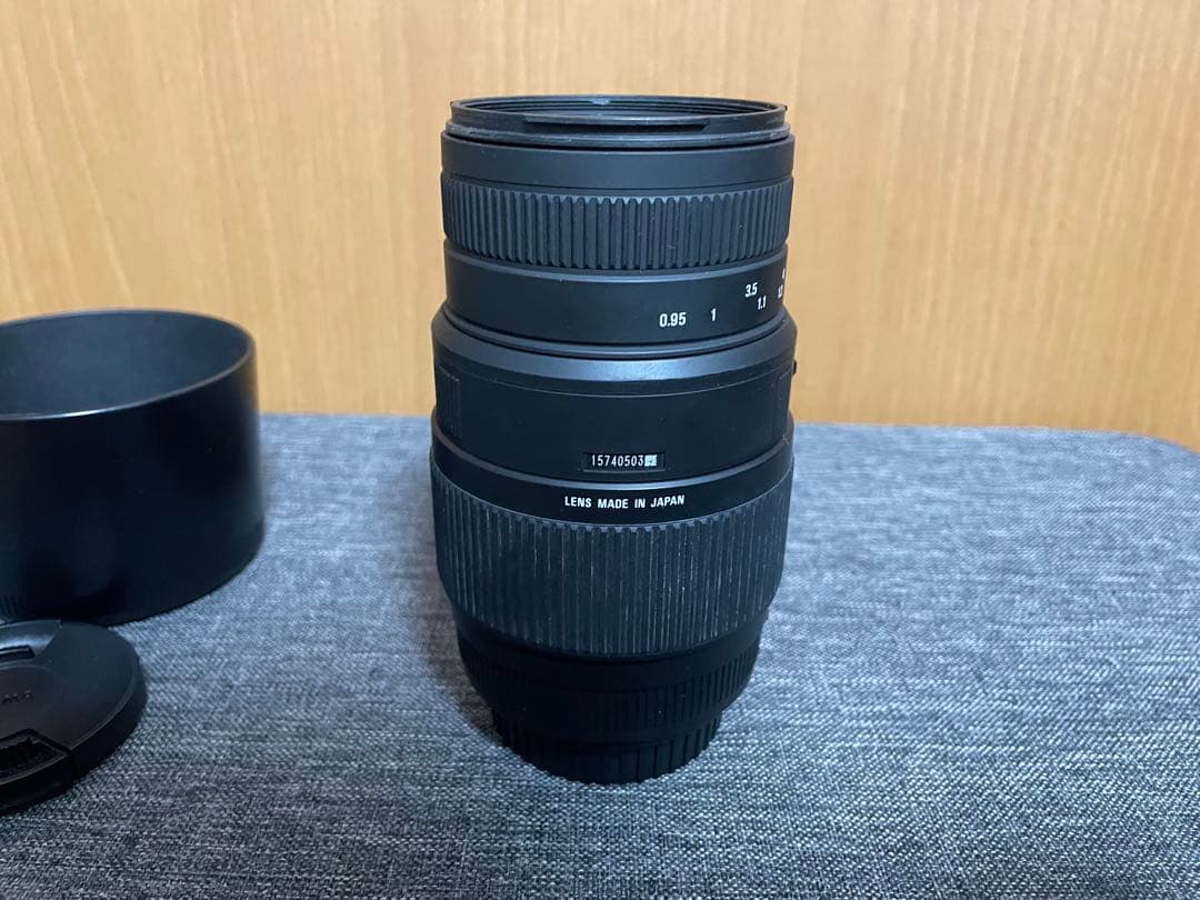 SIGMA 70-300mm F4-5.6 DG MACRO EFマウント