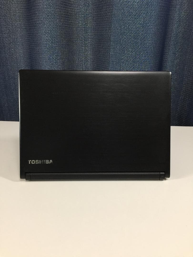 東芝 Dynabook R73/A・Core i3-6世代・4GB・256GB