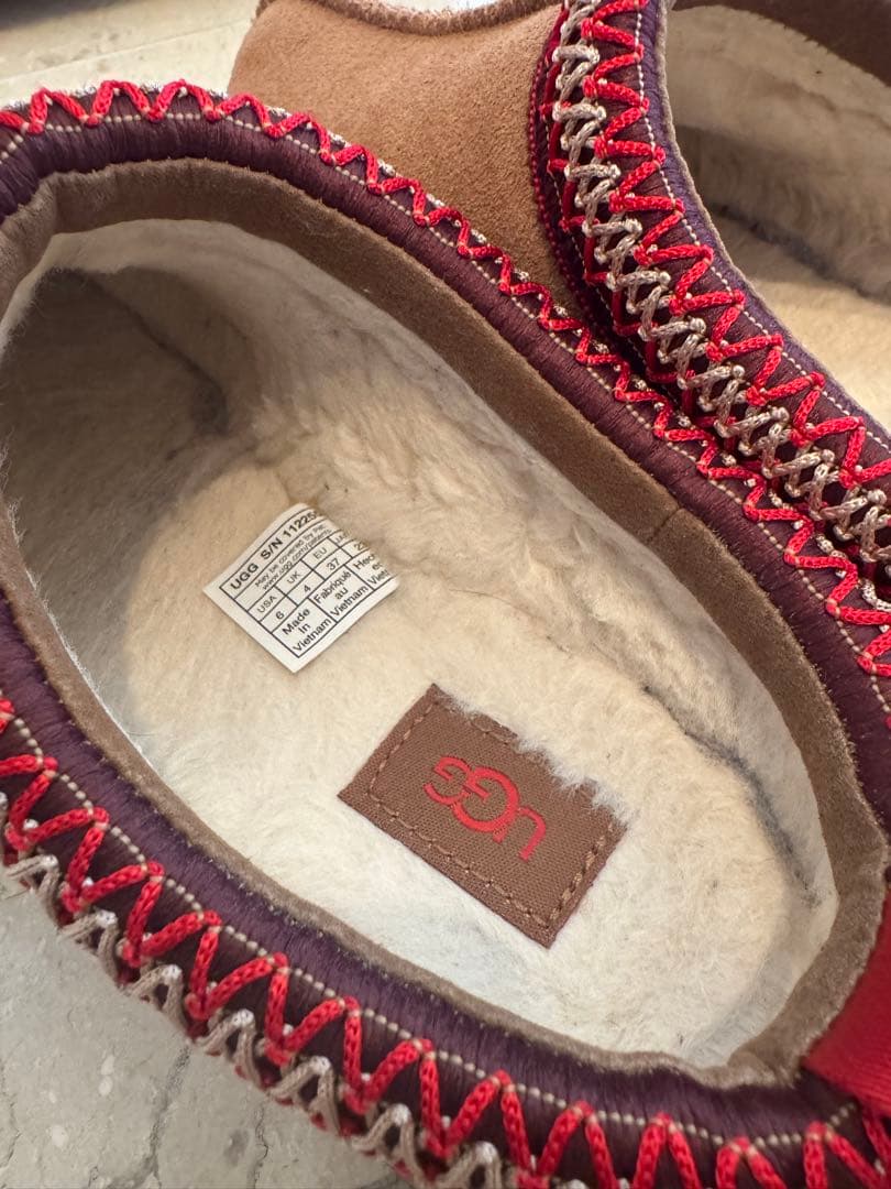 Ugg アグ タズ スリッポン チェスナット 23cm