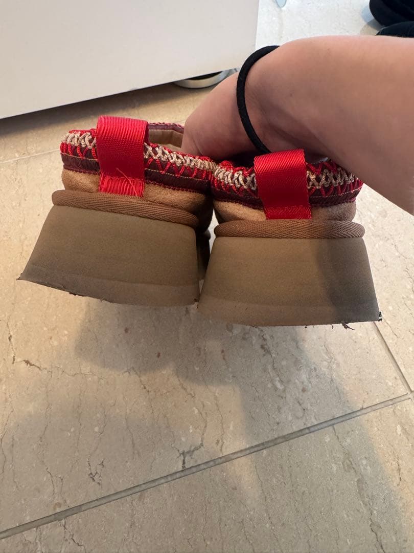 Ugg アグ タズ スリッポン チェスナット 23cm