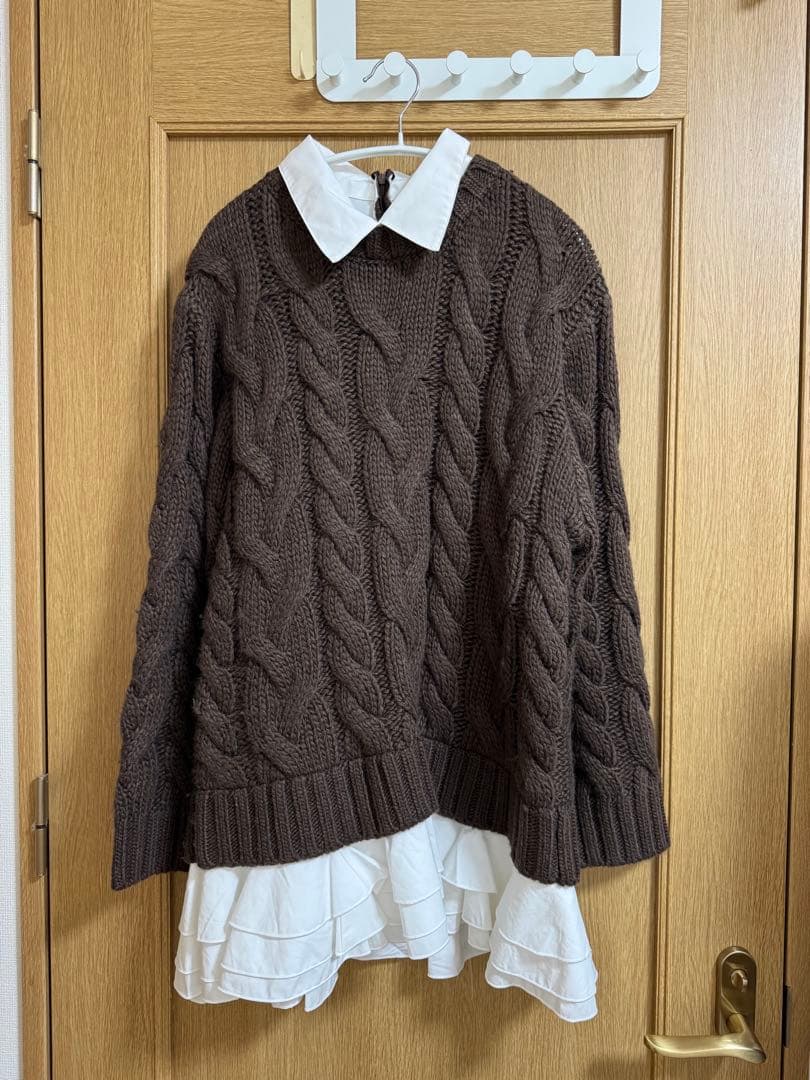 Olu. フリルレイヤードケーブルニット ブラウン